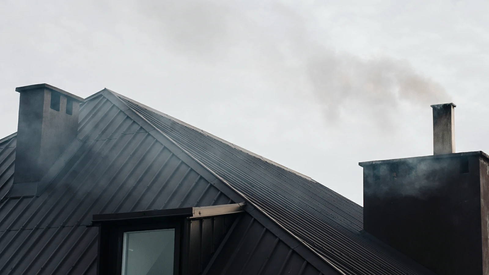 black-smoke-from-a-chimney-2026-01-07-23-23-08-utc-1